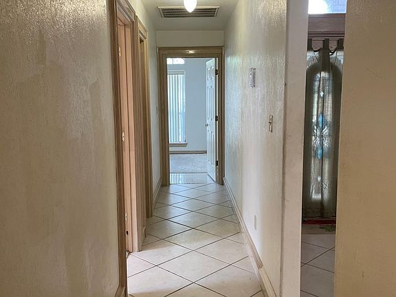 2nd image of 508 E Redbud Ave
