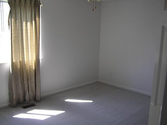 4th image of 1307 Hardy Cash Dr