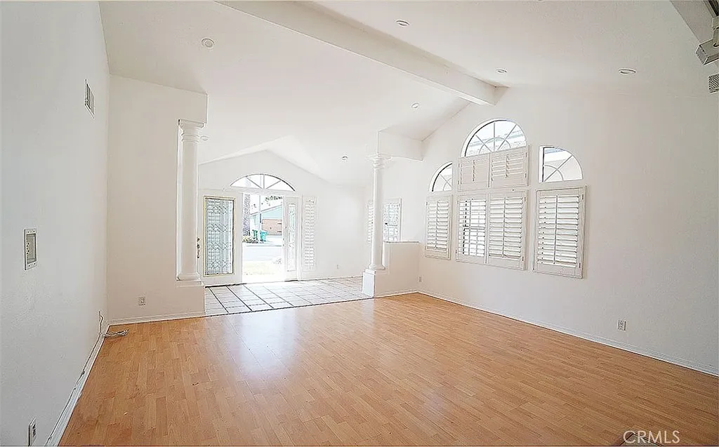 3 bed, 1777 sqft, $4,895 — Photo 2