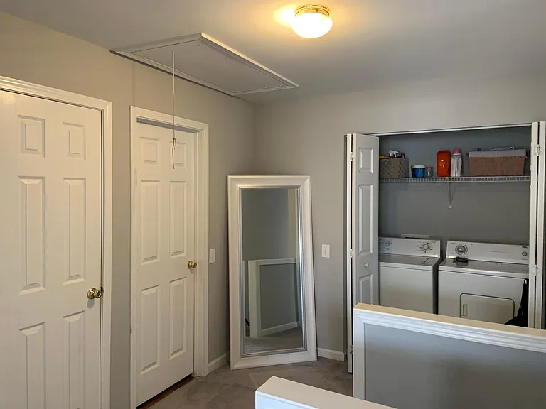 8165 Kincaid Ct — Photo 11