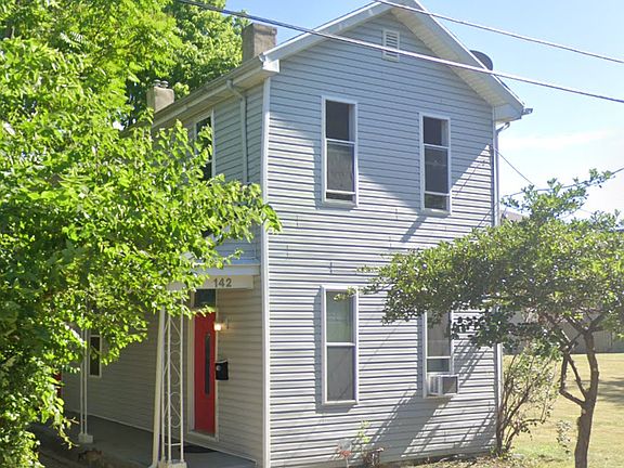 4th image of 142 Ashley St #C