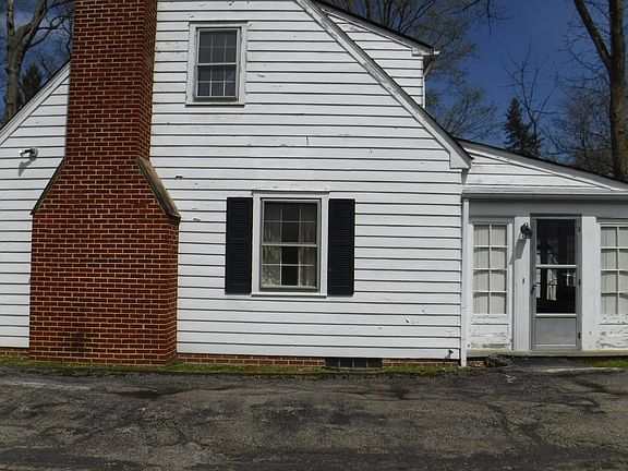 4th image of 9019 Highland Dr