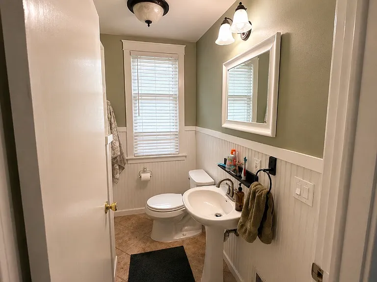 510 S Washington St — Photo 13