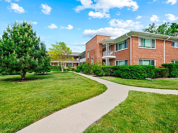 Beautifully landscaped shared courtyard