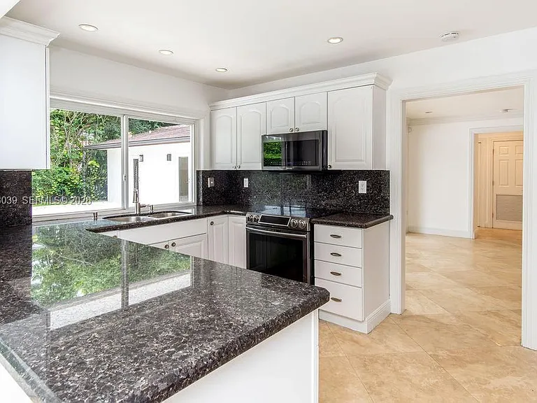 75 S Prospect Dr — Photo 17