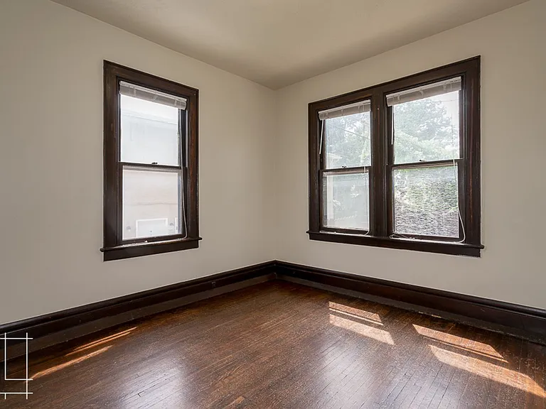 435 Alden Ave — Photo 6