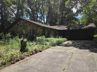 18304 Cypress Dr, South Bend, IN 46637
