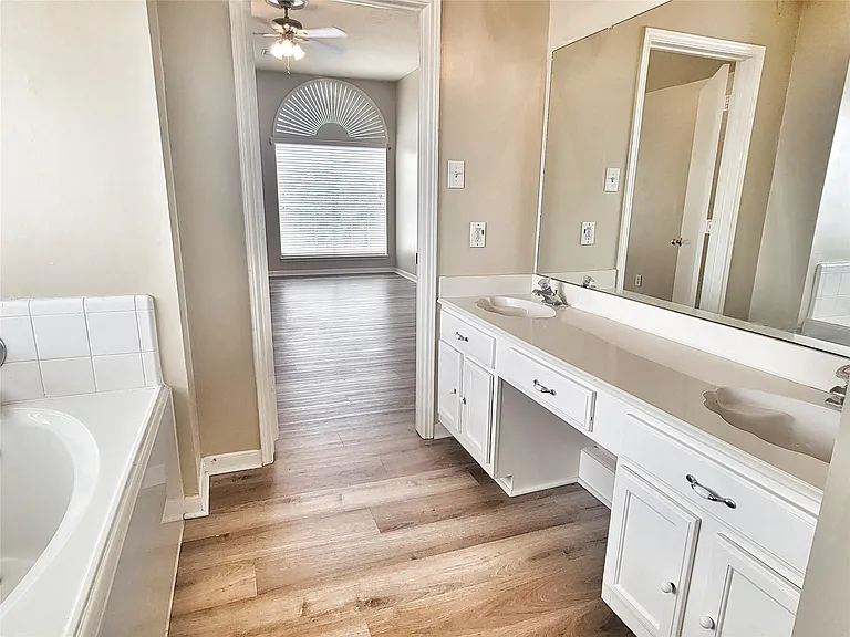 2715 Sailors Moon Dr — Photo 12