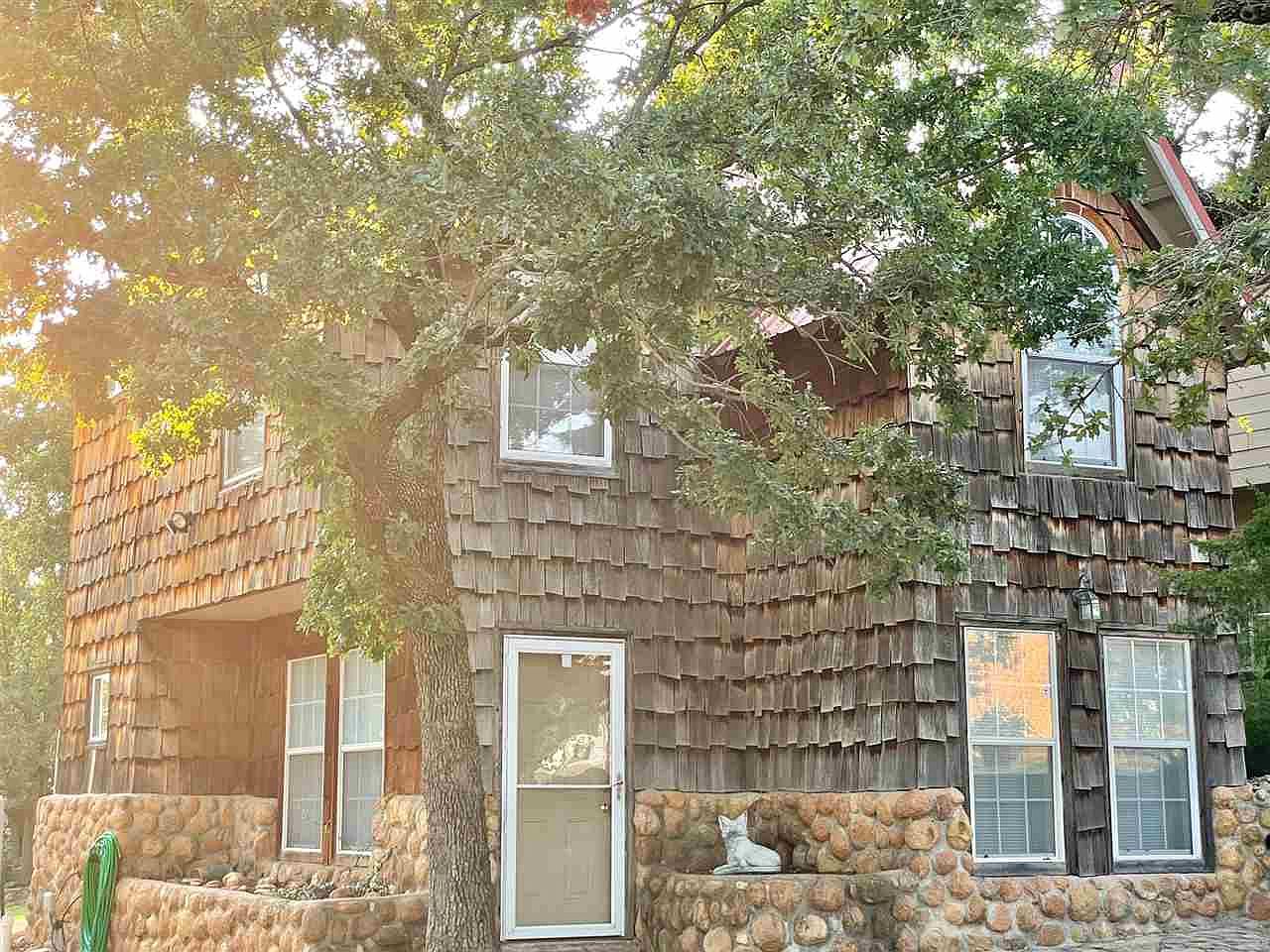 203 E Lake Dr, Medicine Park, OK 73557 Zillow