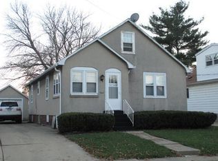 710 12th St, Peru, IL 61354