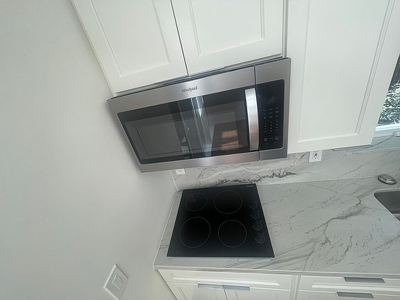 4th image of 501 Cascade Dr #C