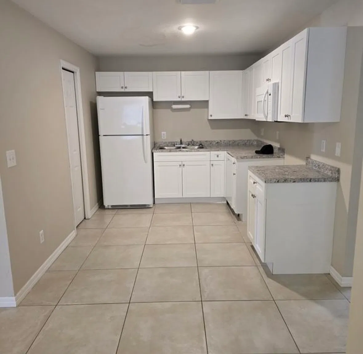 1 bed, $685 — Photo 2