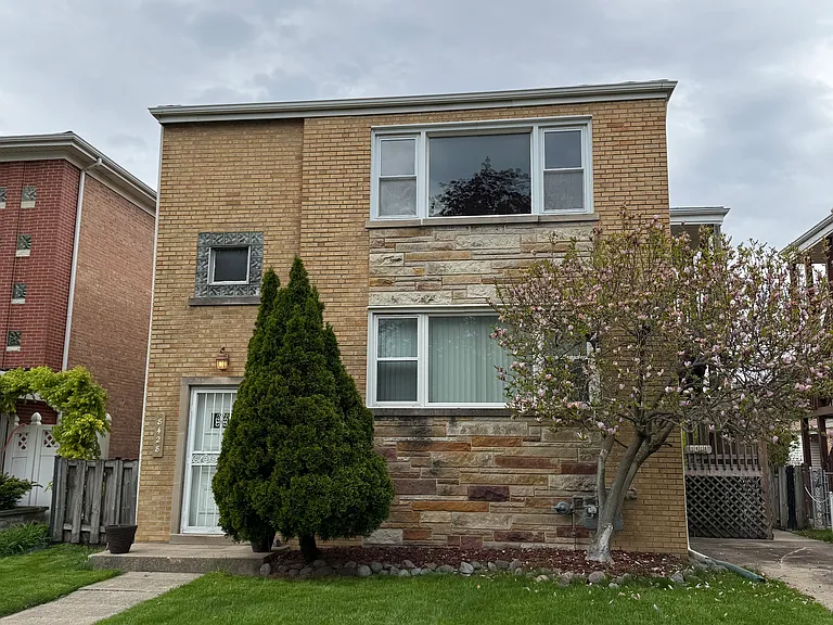 8426 N McCormick Blvd — Photo 1