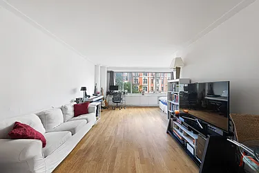 400 Central Park West