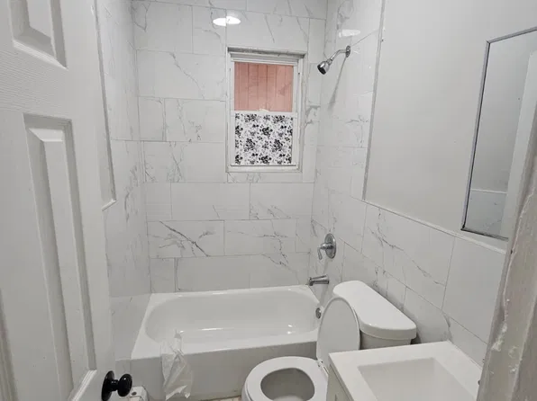 379 E 27th St APT 4, Paterson, NJ 07514