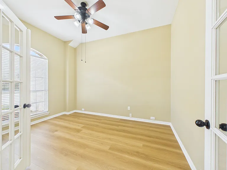 2208 Sagebrush Dr — Photo 7