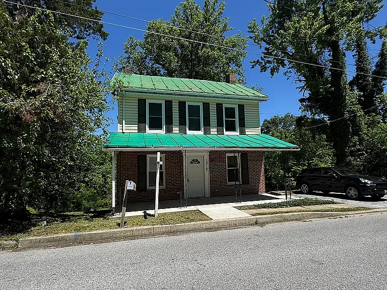 1316 Pleasant Valley Rd
