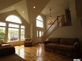 2nd image of 19 Gladysz Way