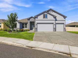 2661 Grayhawk Loop, Richland, WA 99354