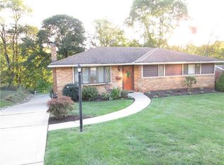 420 Saratoga Dr, Pittsburgh, PA
