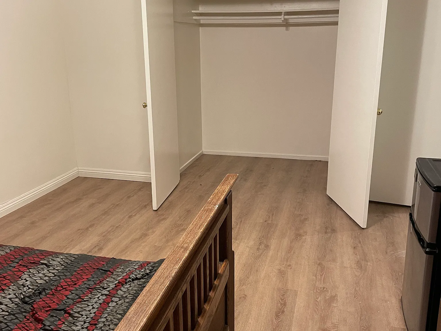 3 bed, 1200 sqft, $925 — Photo 3