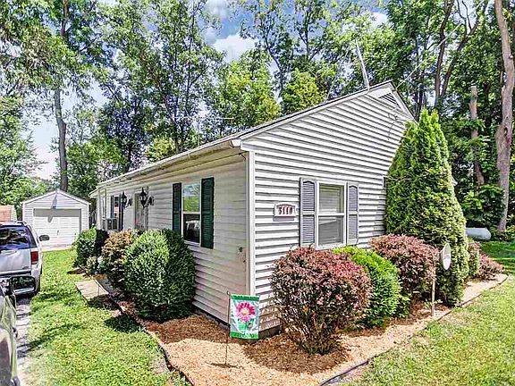 3rd image of 3110 S Robyn Dr