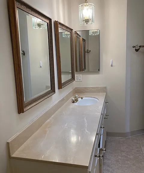 Guest Bath Room 2