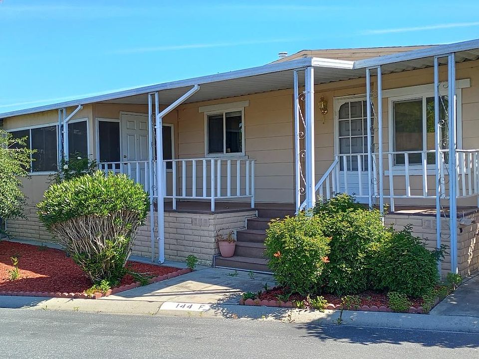 1st image of 144 Quail Hollow Dr #F