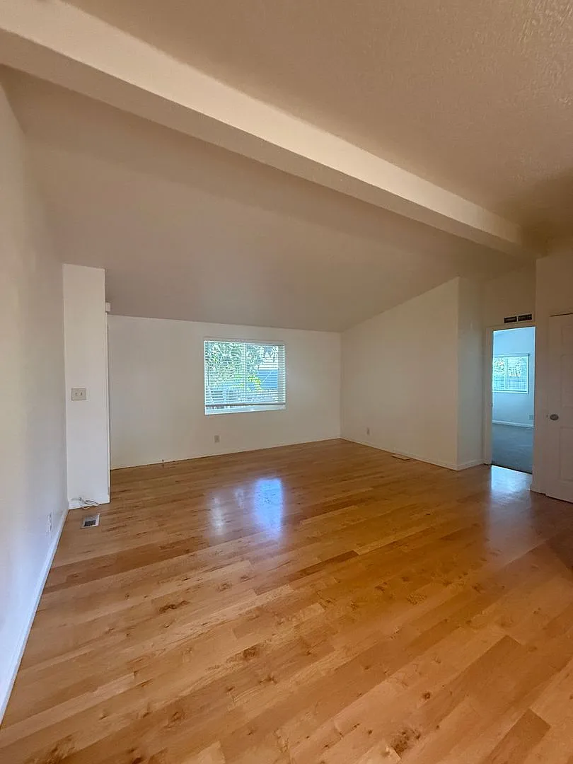 21 Pierson Street — Photo 4