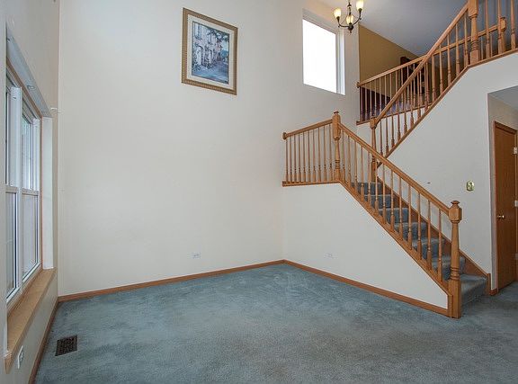 3rd image of 5802 Lake Pointe Dr