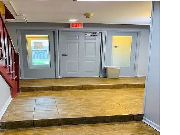 2nd image of 555 Deepwoods Dr APT 2H