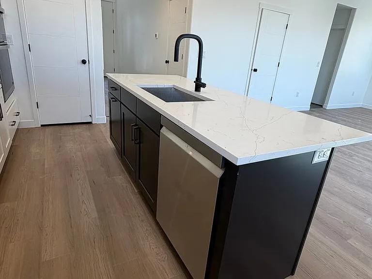909 Bullion St — Photo 12