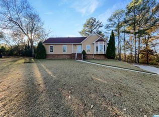 4516 Jacob Cir, Center Pt, AL 35215