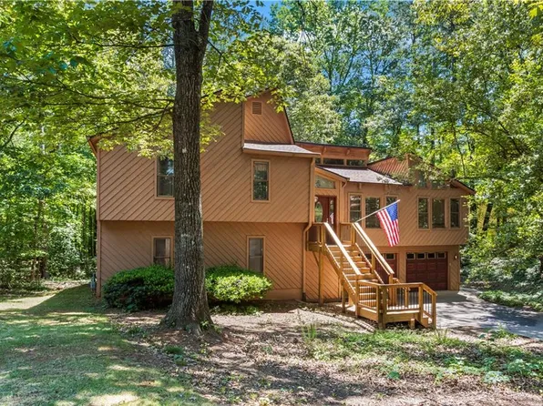 2104 Mitchell Ct, Marietta, GA 30062