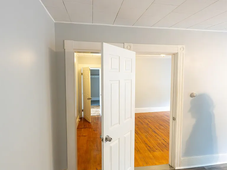 125 Tarrytown Rd #123 — Photo 23