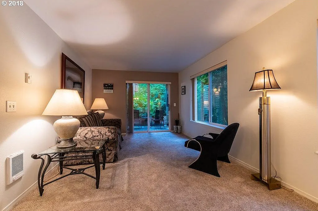 2 bed, 990 sqft, $2,295 — Photo 1