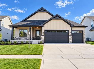7482 Newton St, Winfield, IN 46307