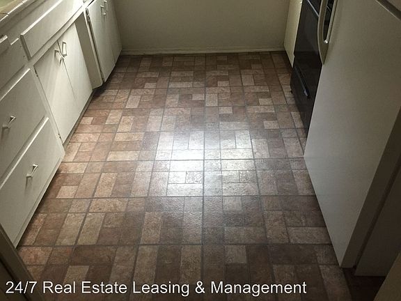 4th image of 356 N Hayworth Ave APT 4