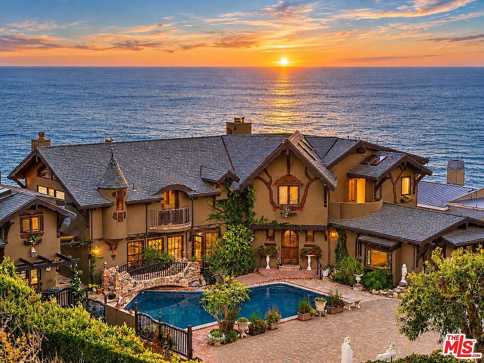 1st image of 7007 Birdview Ave