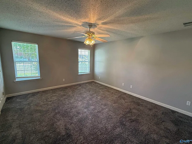 5308 Frankford Dr SE — Photo 7