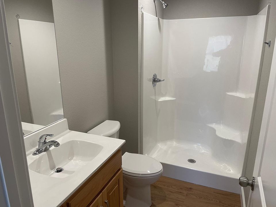 Main bathroom