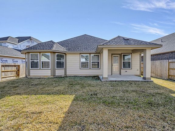 The Preston C403 - 002_79201426