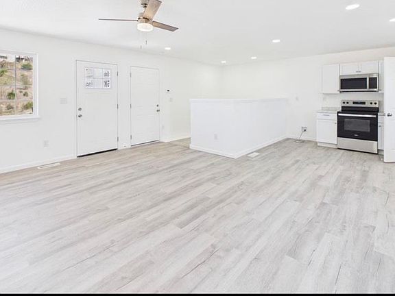 3rd image of 16201 Haidyn Rd #B