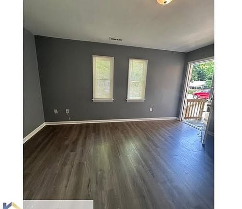 4th image of 428 Jones St #1