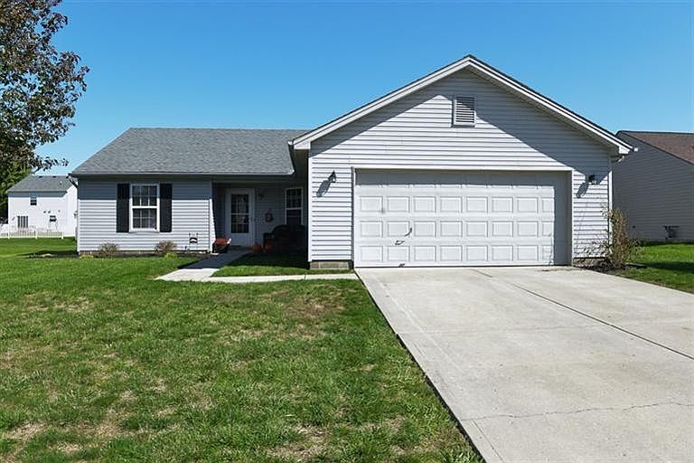1st image of 1353 Crescent Ct