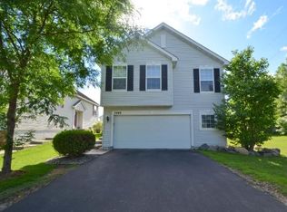7480 Hampton Ln, Shakopee, MN 55379