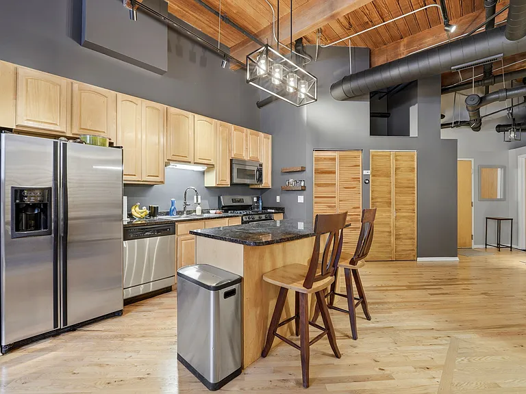 1500 W Monroe St #124 — Photo 7