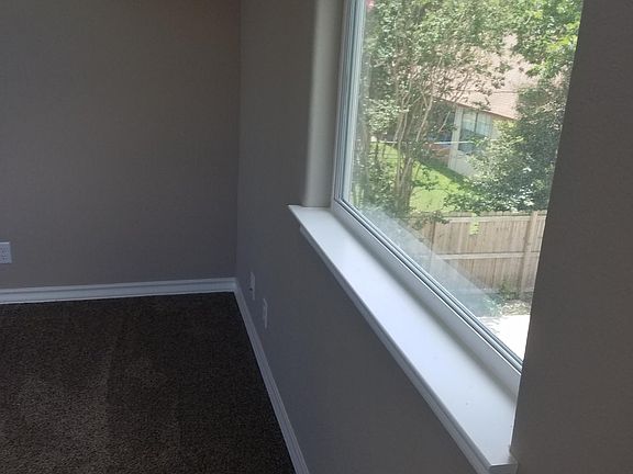 5th image of 210A S Brushy St