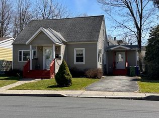 25 Maryland Ave, Middletown, NY 10940