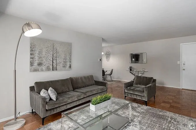 Milbrook Park Apartments — Photo 12